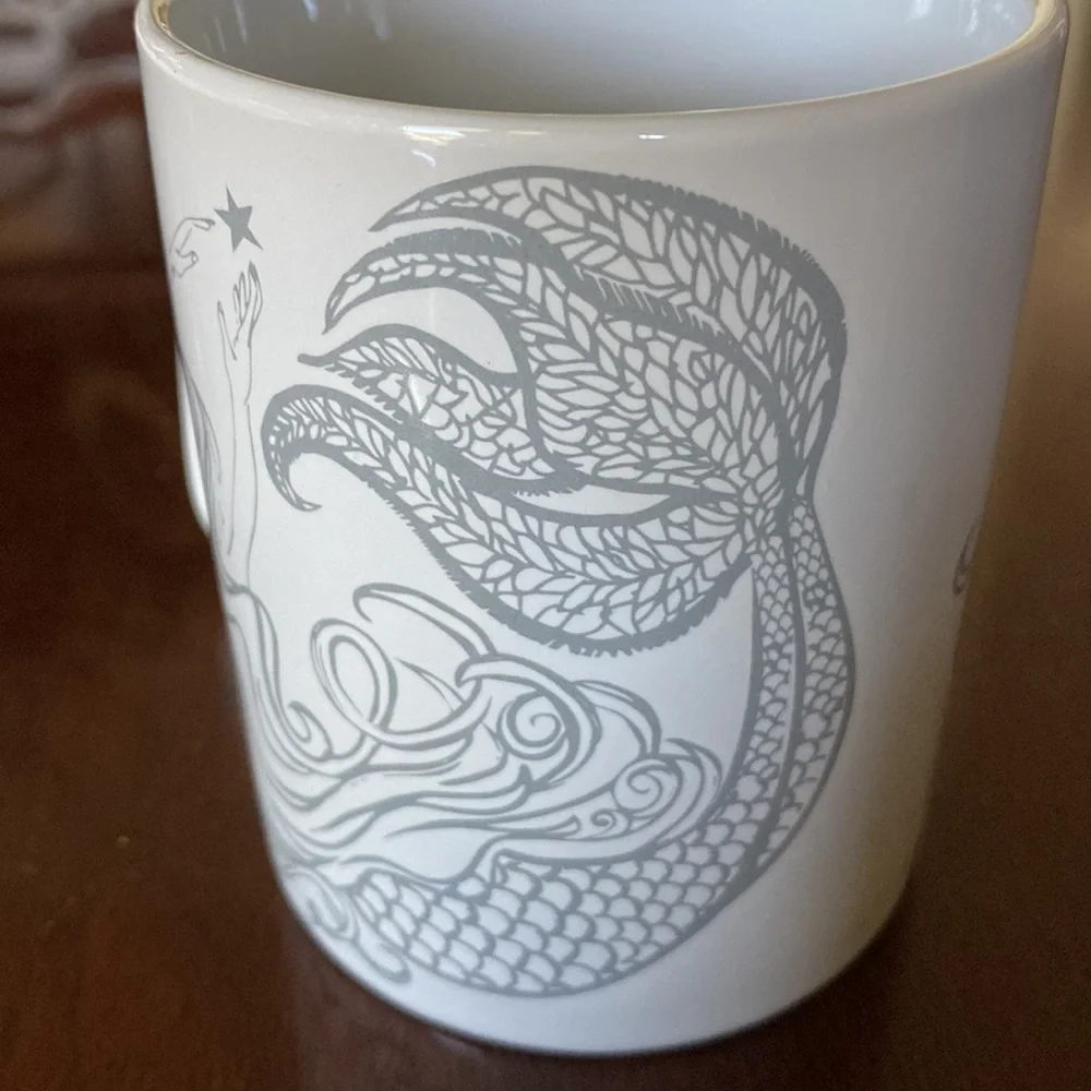 Starbucks Mermaid Coffee Mug  11 fl oz